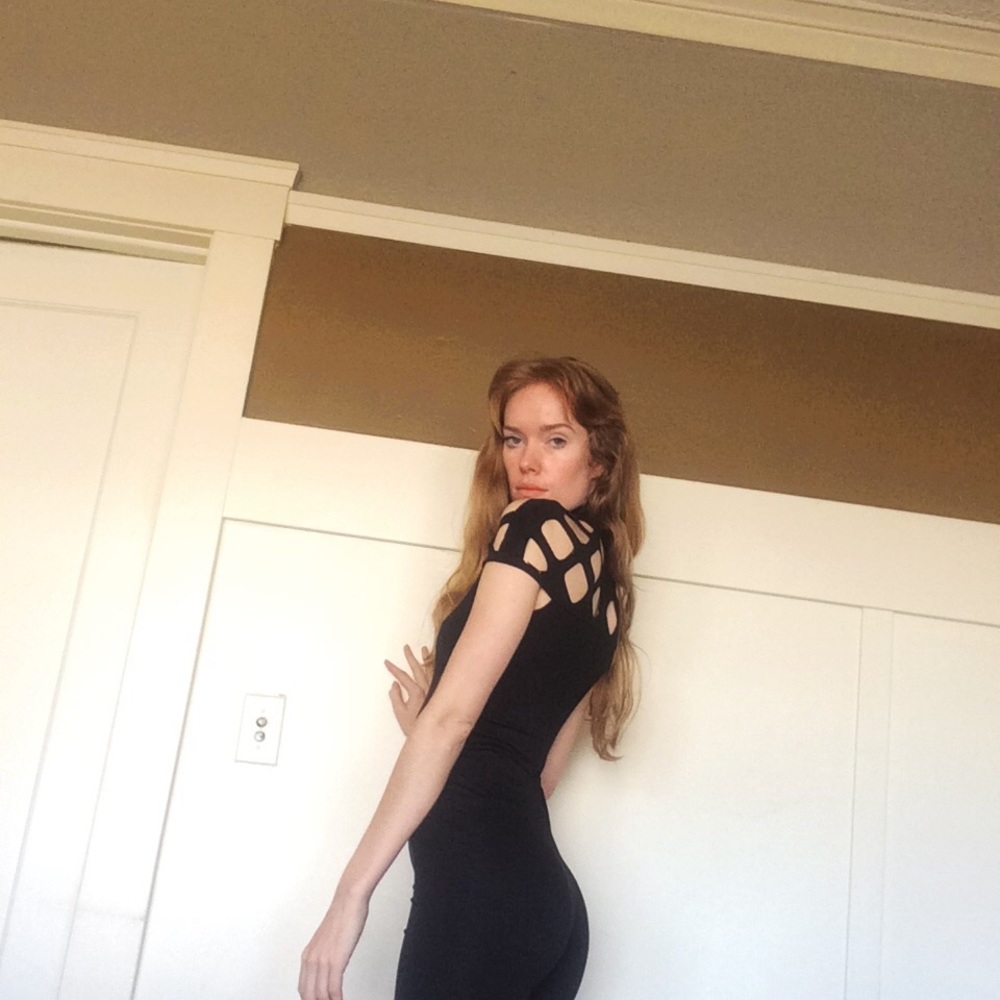 Sexy High-Neck Jumpsuit - Picture 2 of 6